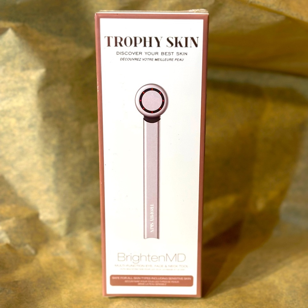 New Trophy Skin BrightenMD Wrinkle Red Light Device face, eyes and neck
